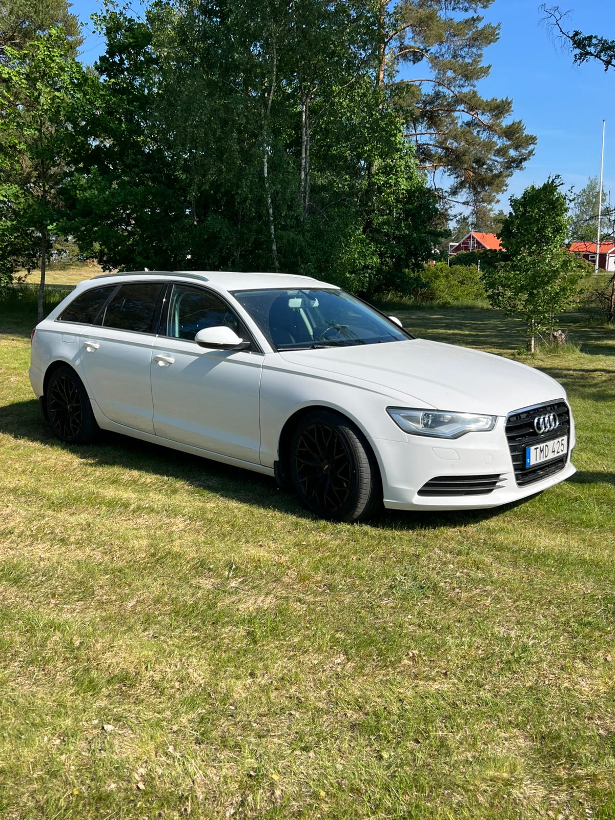 Audi A6 2014 – bild 1 av 6