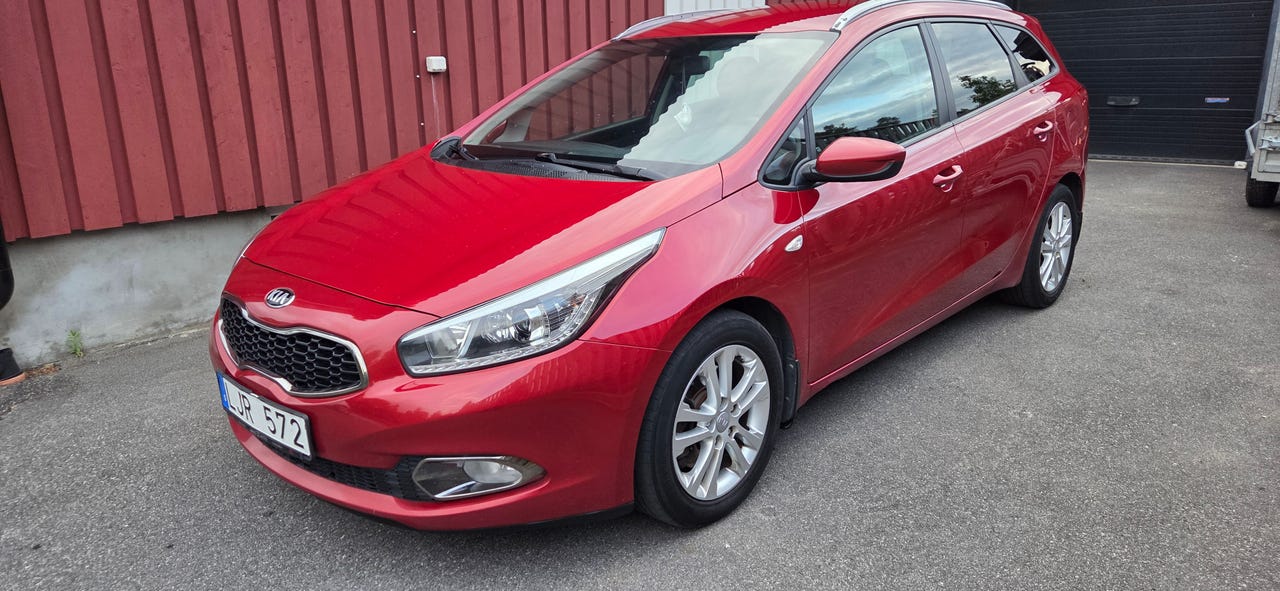 Kia Ceed 2014 – bild 1 av 10