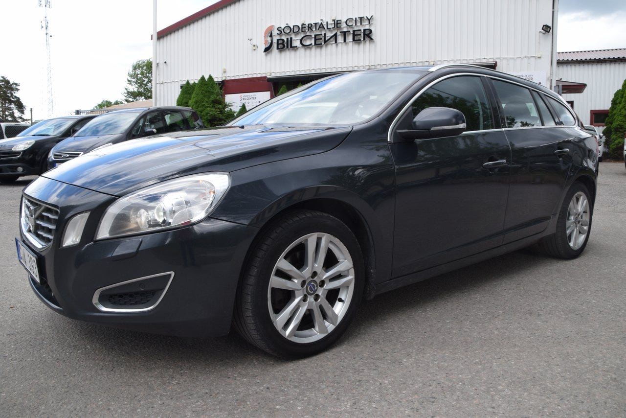 Volvo V60 2013 – bild 1 av 24