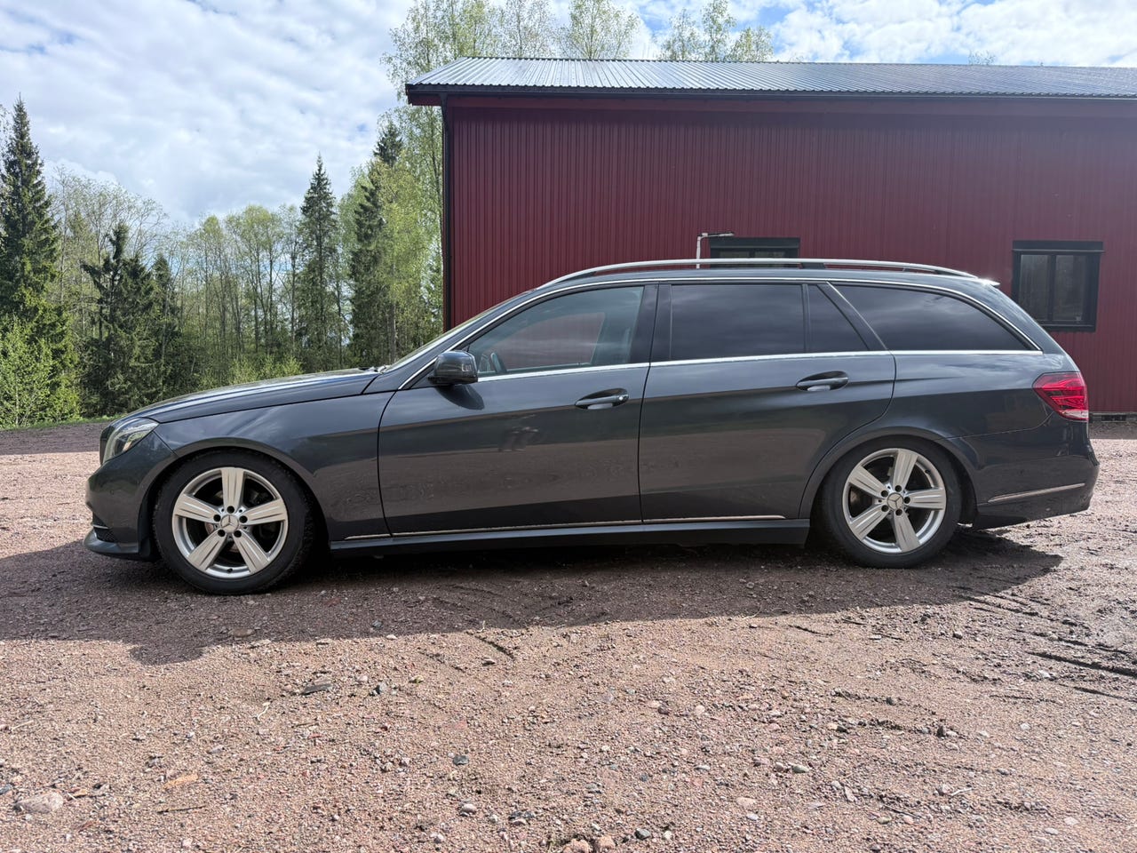 Mercedes-Benz E 220 2014 – bild 1 av 8