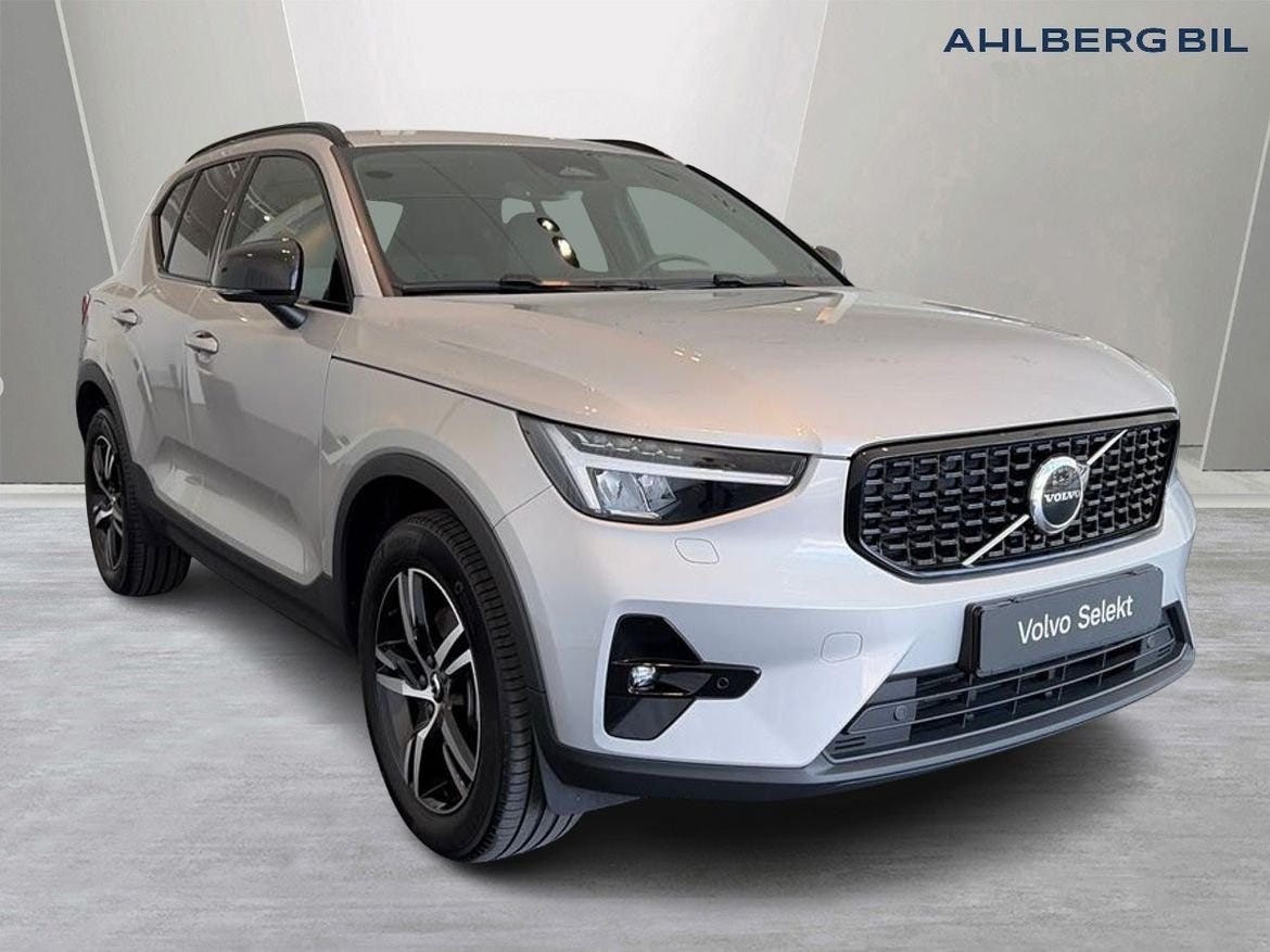 Volvo XC40 2025 – bild 1 av 19