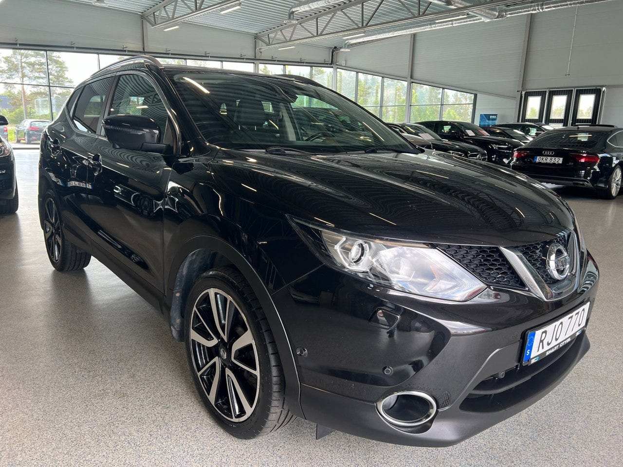 Nissan Qashqai 2017 – bild 1 av 19