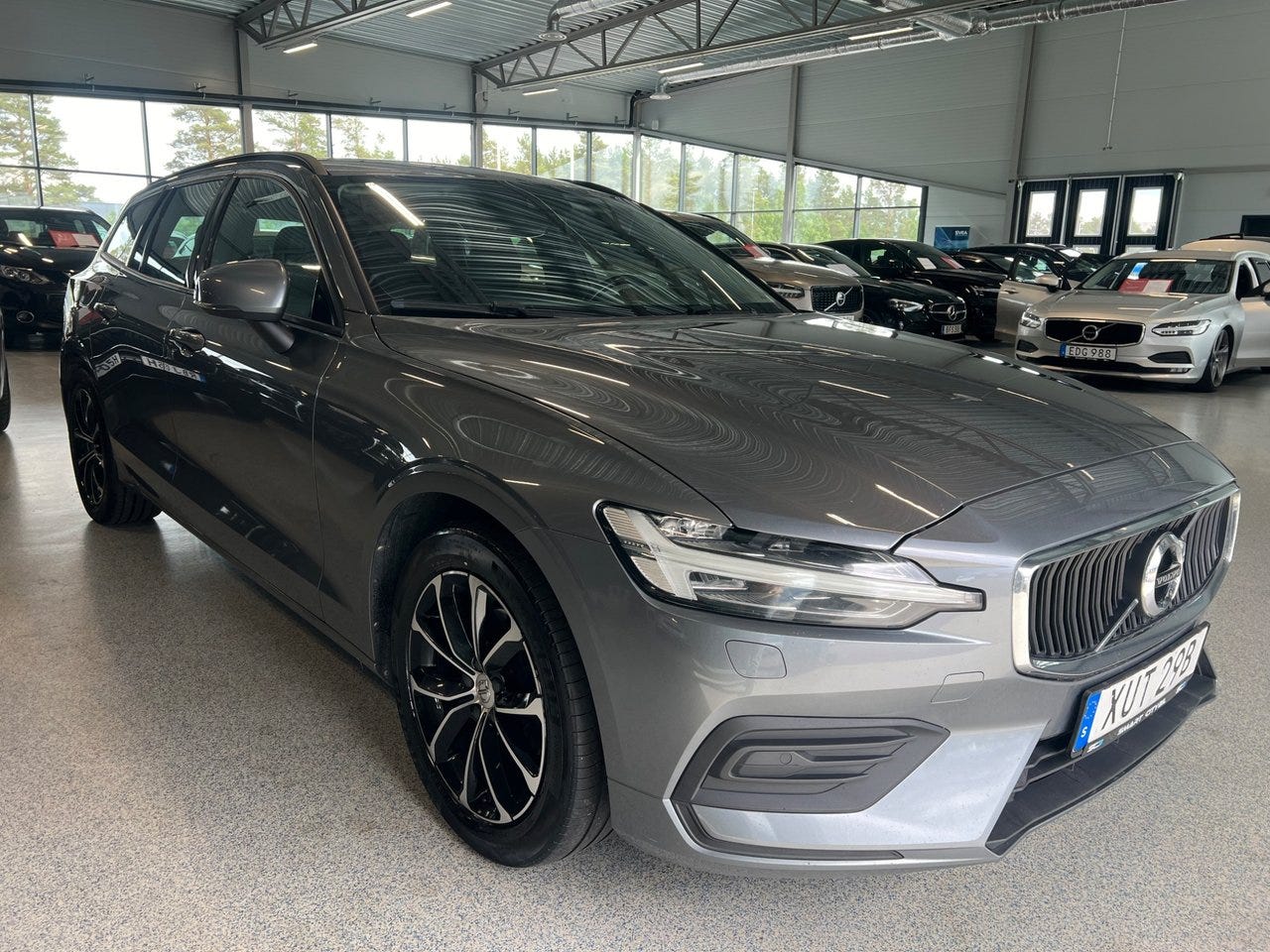 Volvo V60 2019 – bild 1 av 20