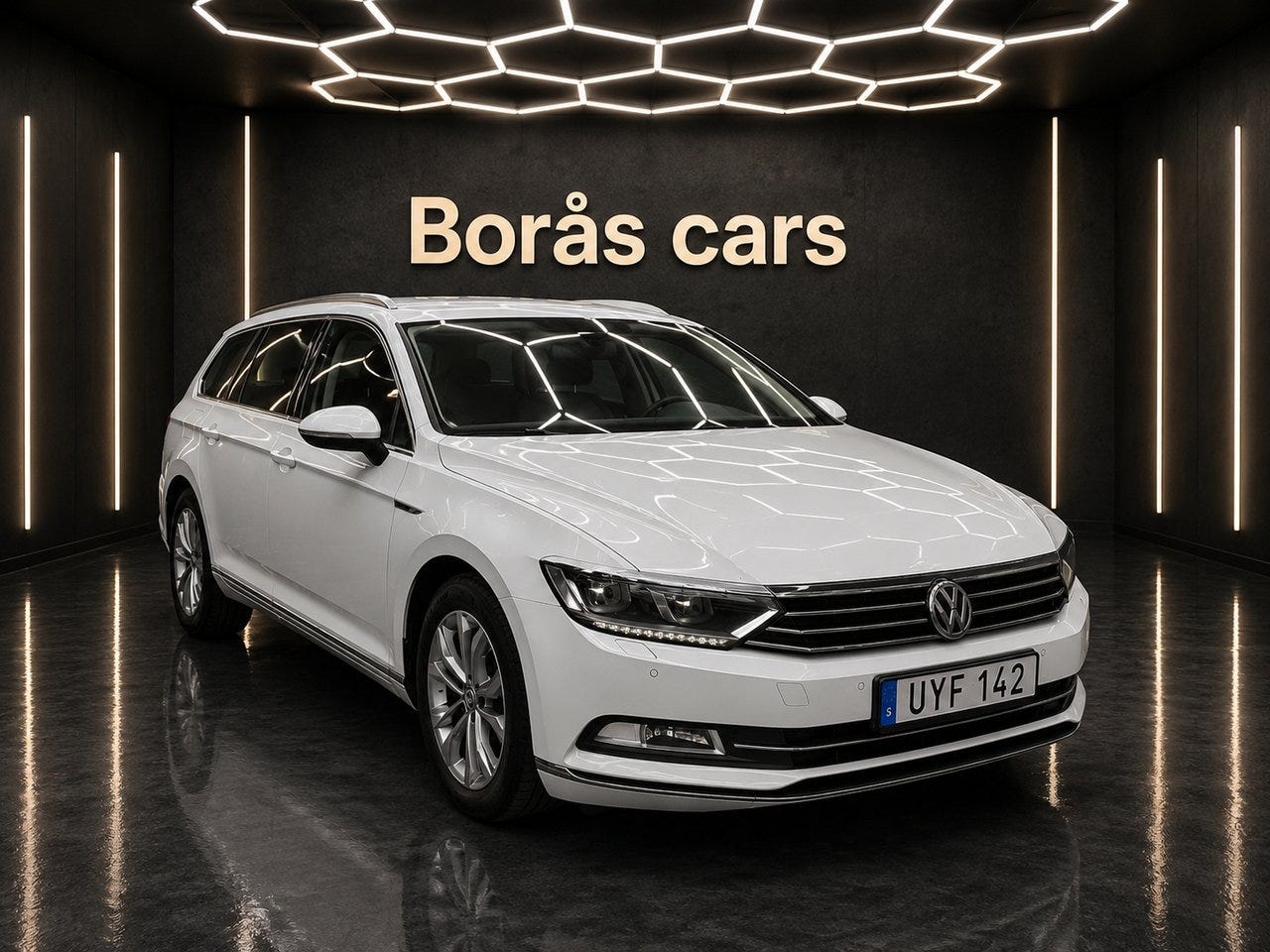 Volkswagen Passat 2015 – bild 1 av 17