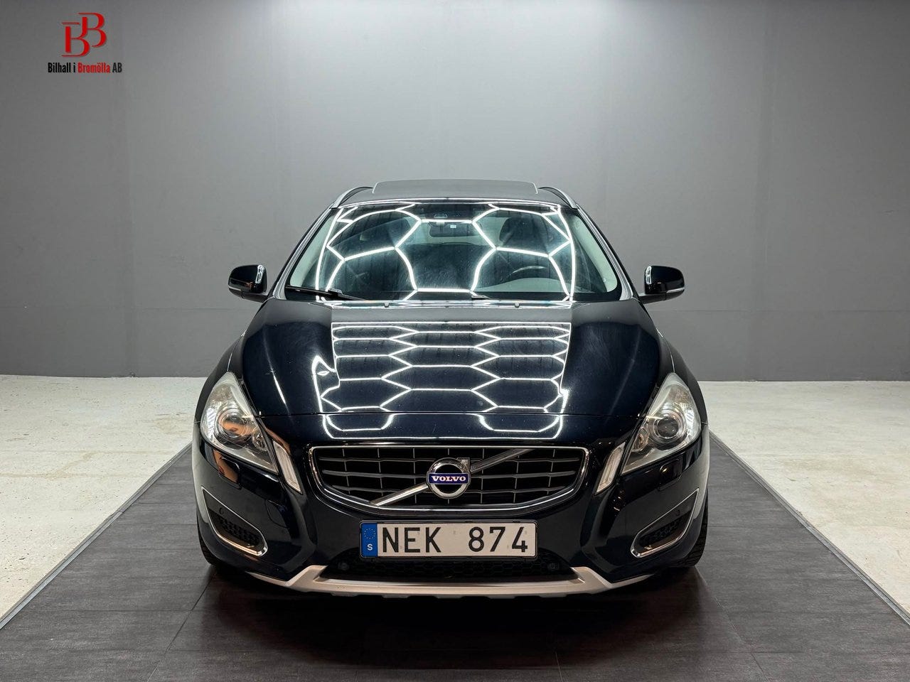Volvo V60 2013 – bild 1 av 17