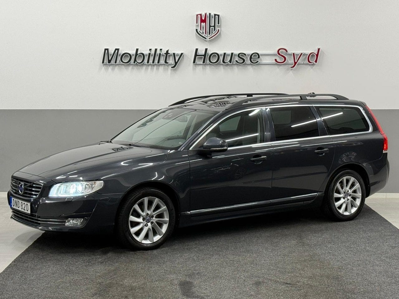 Volvo V70 2015 – bild 1 av 24