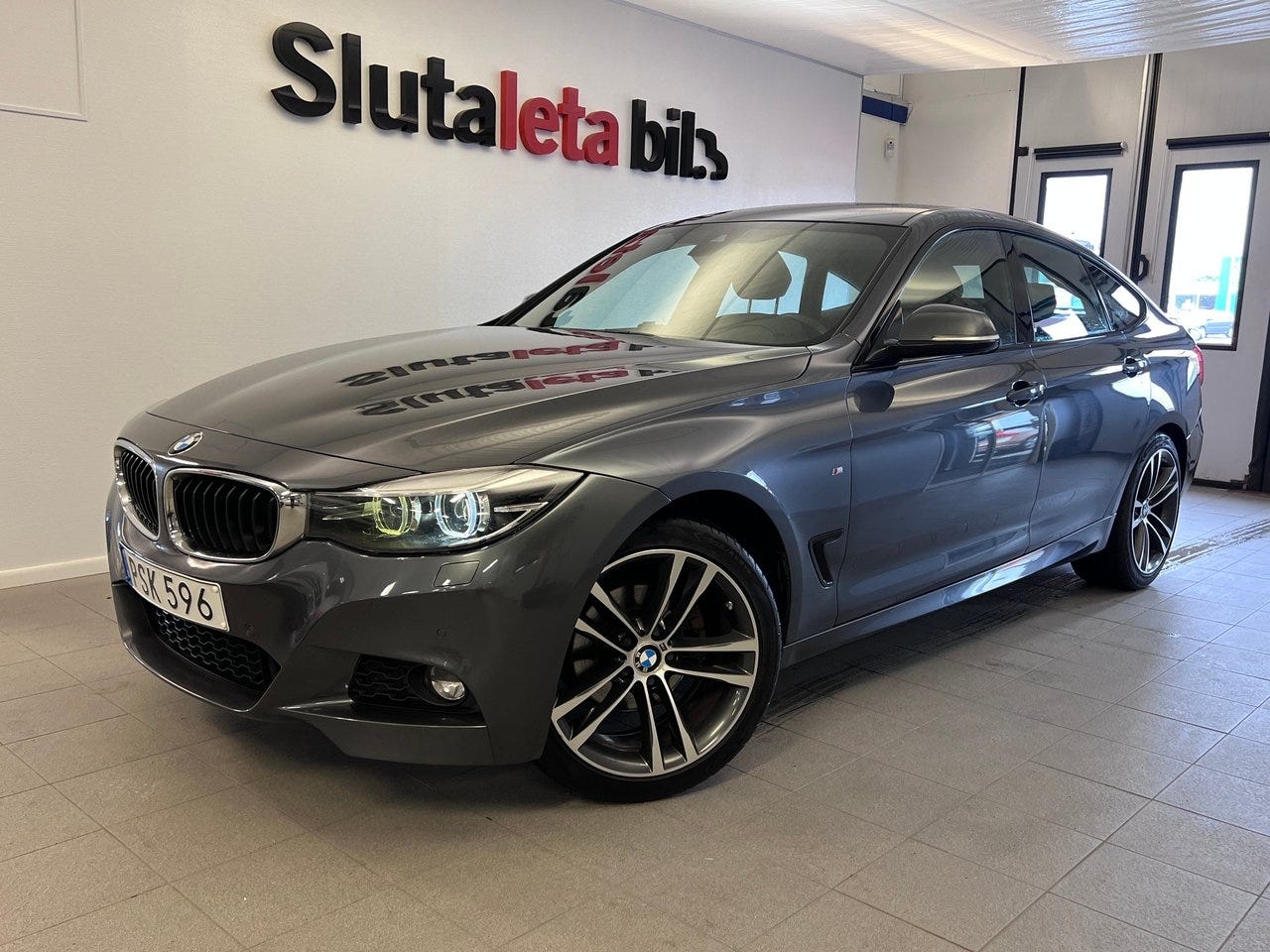 BMW 320d 2017 – bild 1 av 24