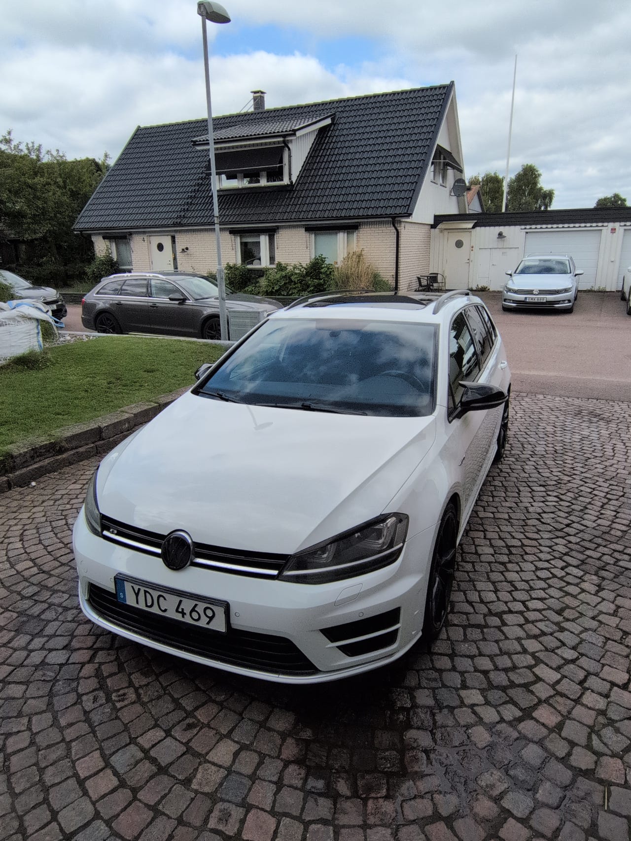 Volkswagen Golf VII 2016 – bild 1 av 5