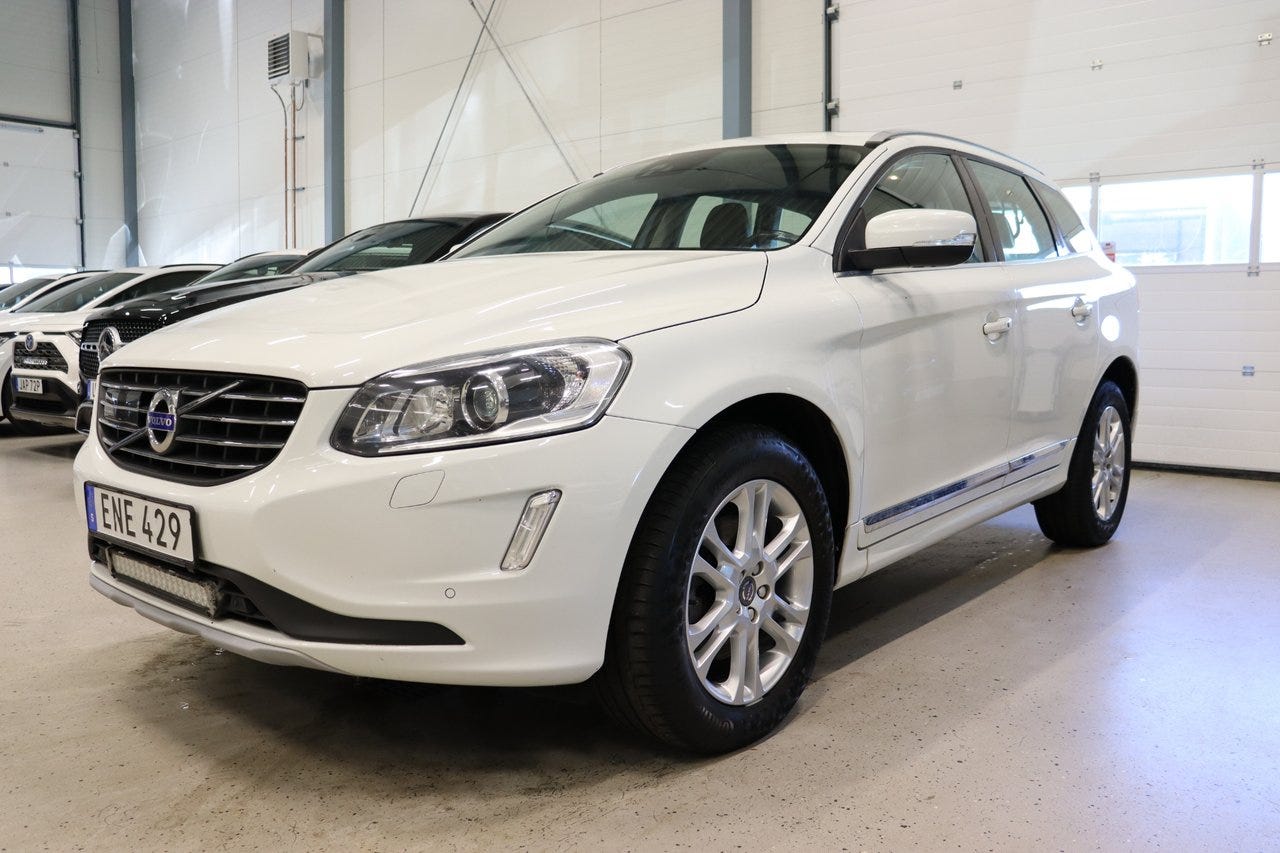 Volvo XC60 2016 – bild 1 av 24