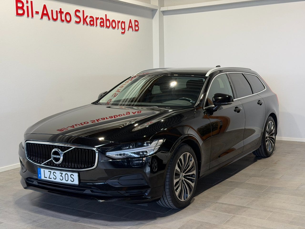 Volvo V90 2020 – bild 1 av 21