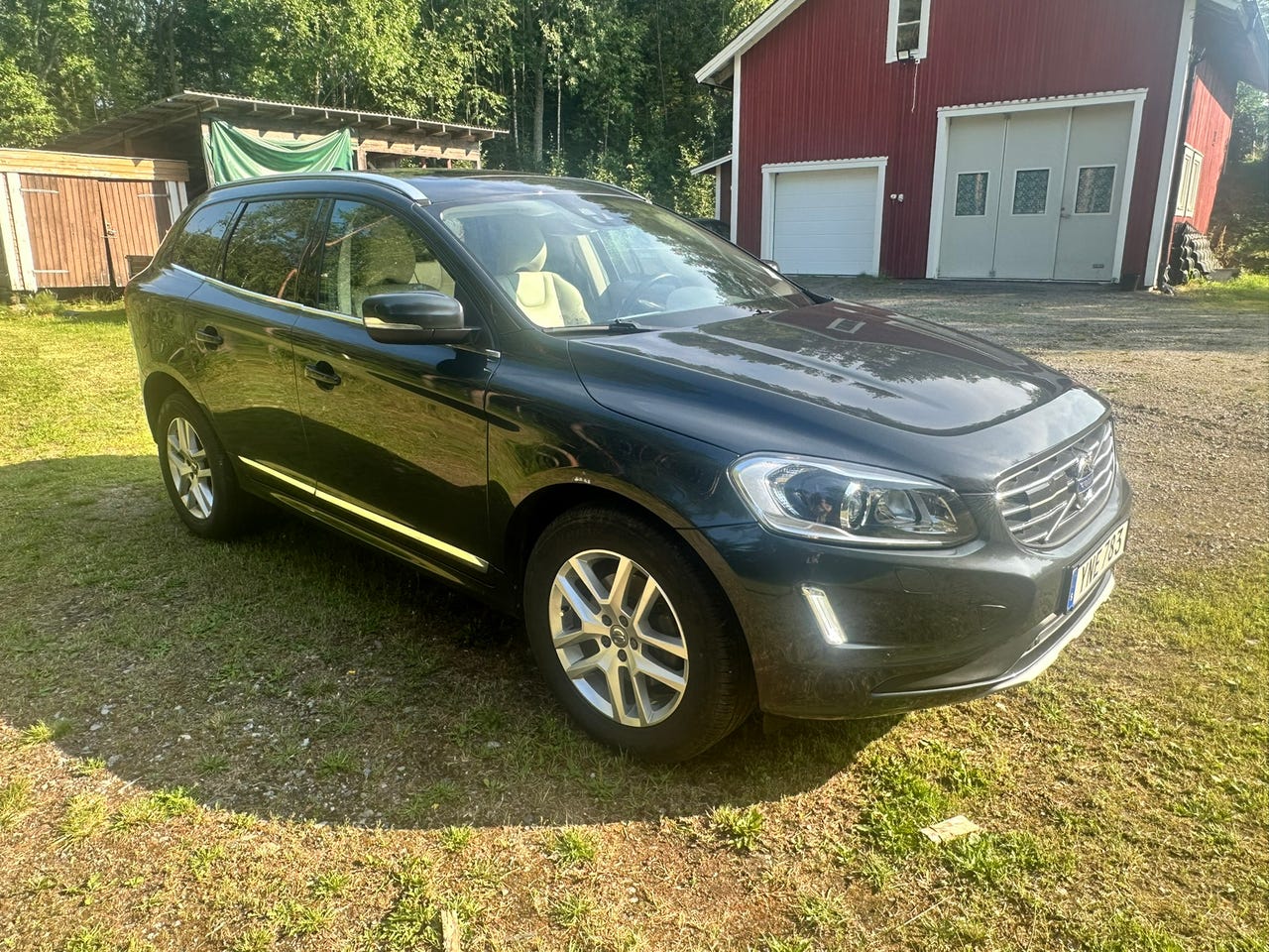 Volvo XC60 2017 – bild 1 av 9