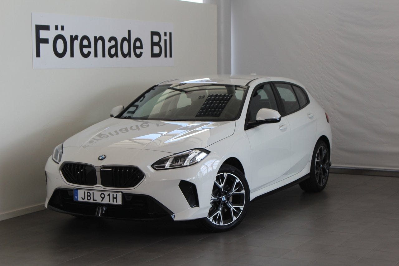 BMW 120 2026 – bild 1 av 14