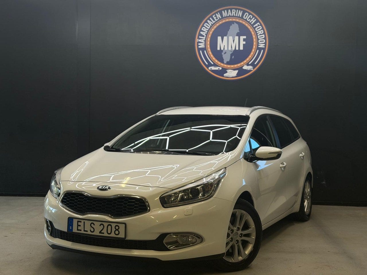 Kia Ceed 2015 – bild 1 av 24