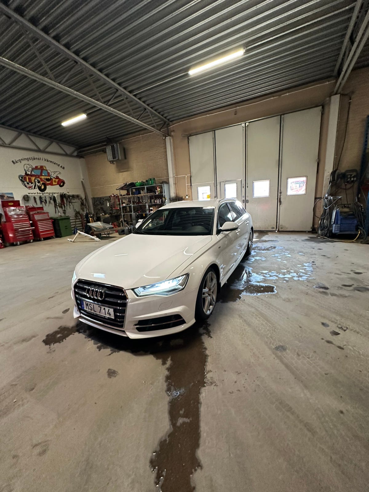 Audi A6 2017 – bild 1 av 11