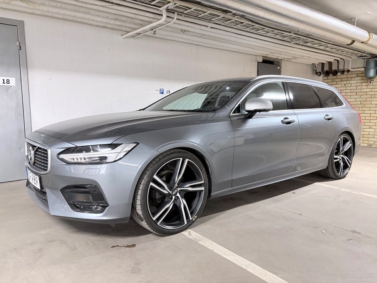Volvo V90 2019 – bild 1 av 24