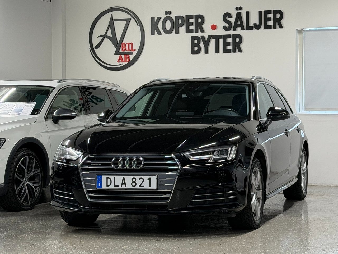 Audi A4 2018 – bild 1 av 24