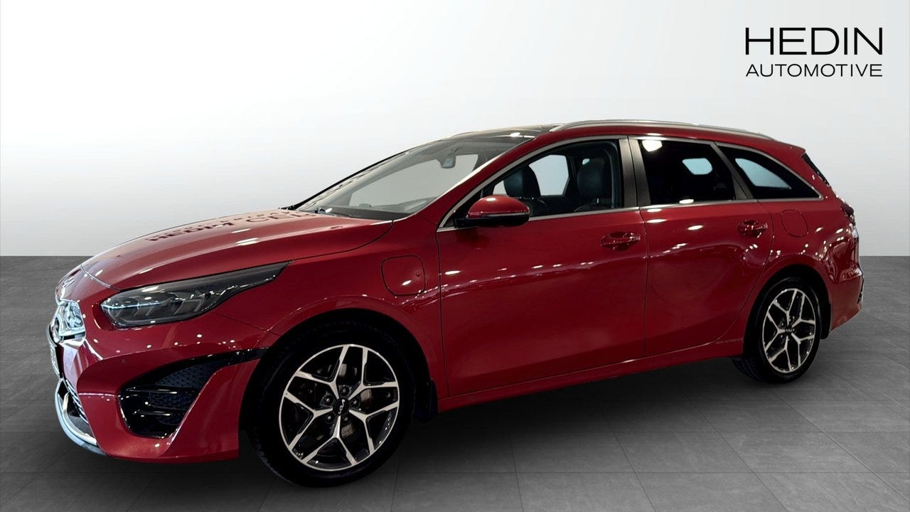 Kia Ceed 2023 – bild 1 av 9
