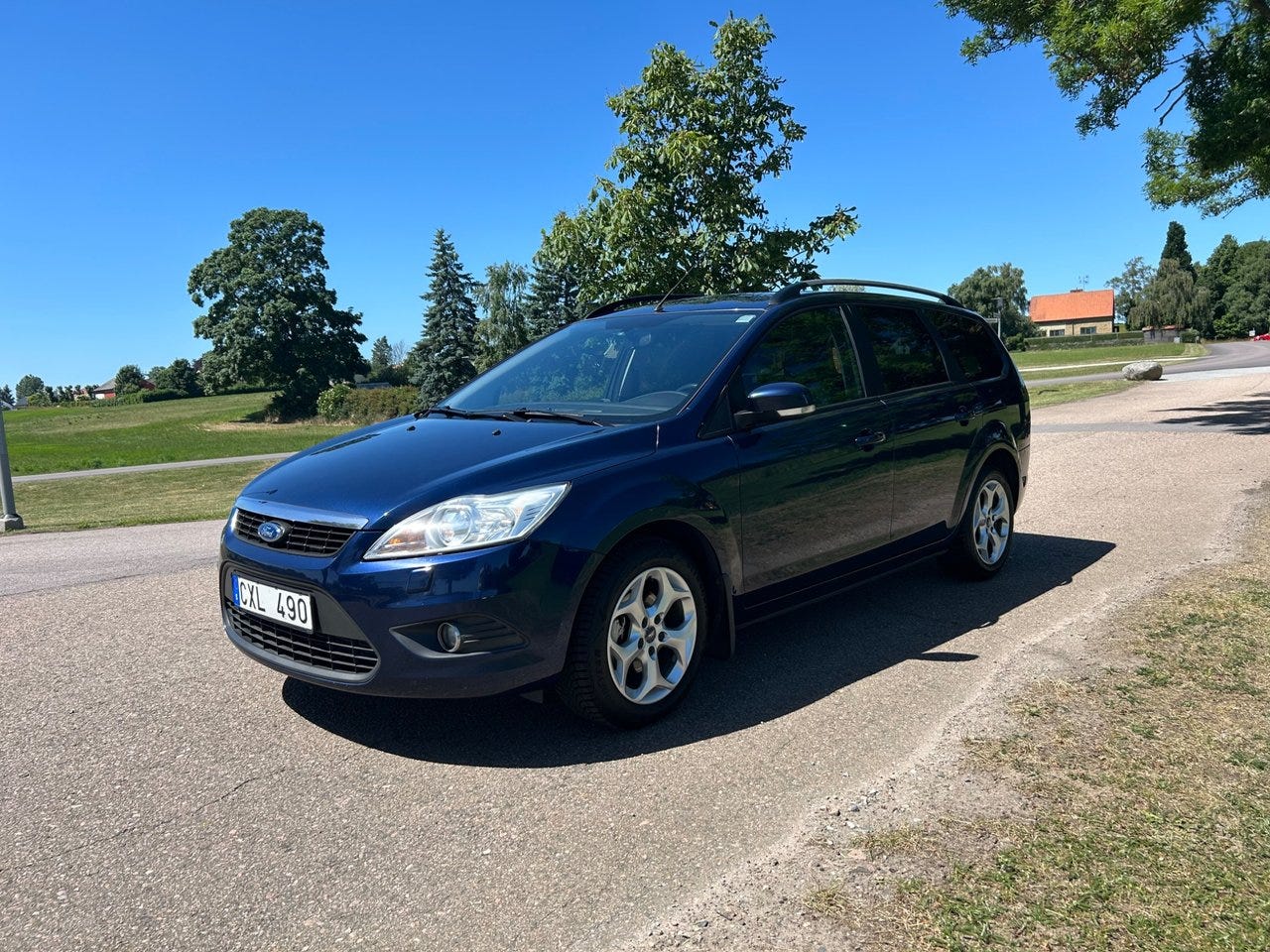 Ford Focus 2011 – bild 1 av 11