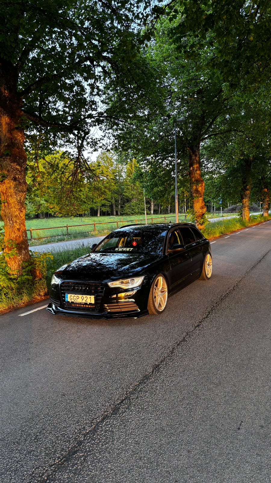 Audi A6 2014 – bild 1 av 6