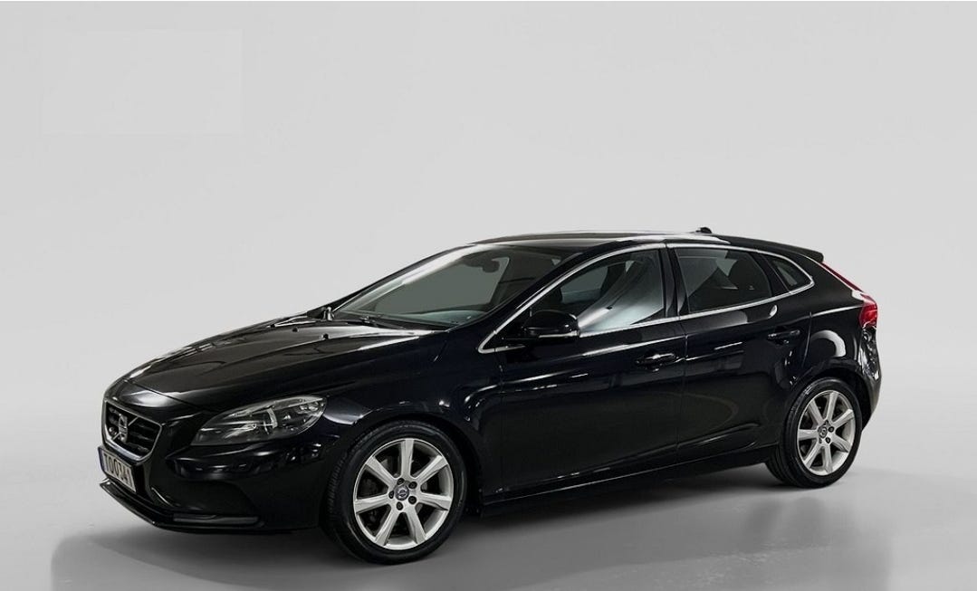 Volvo V40 2015 – bild 1 av 10