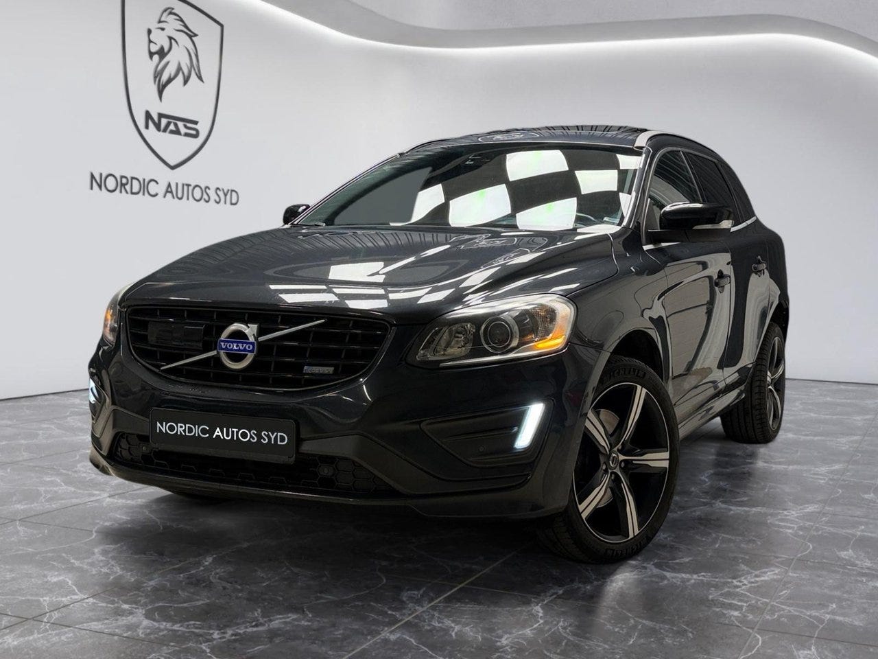 Volvo XC60 2015 – bild 1 av 24