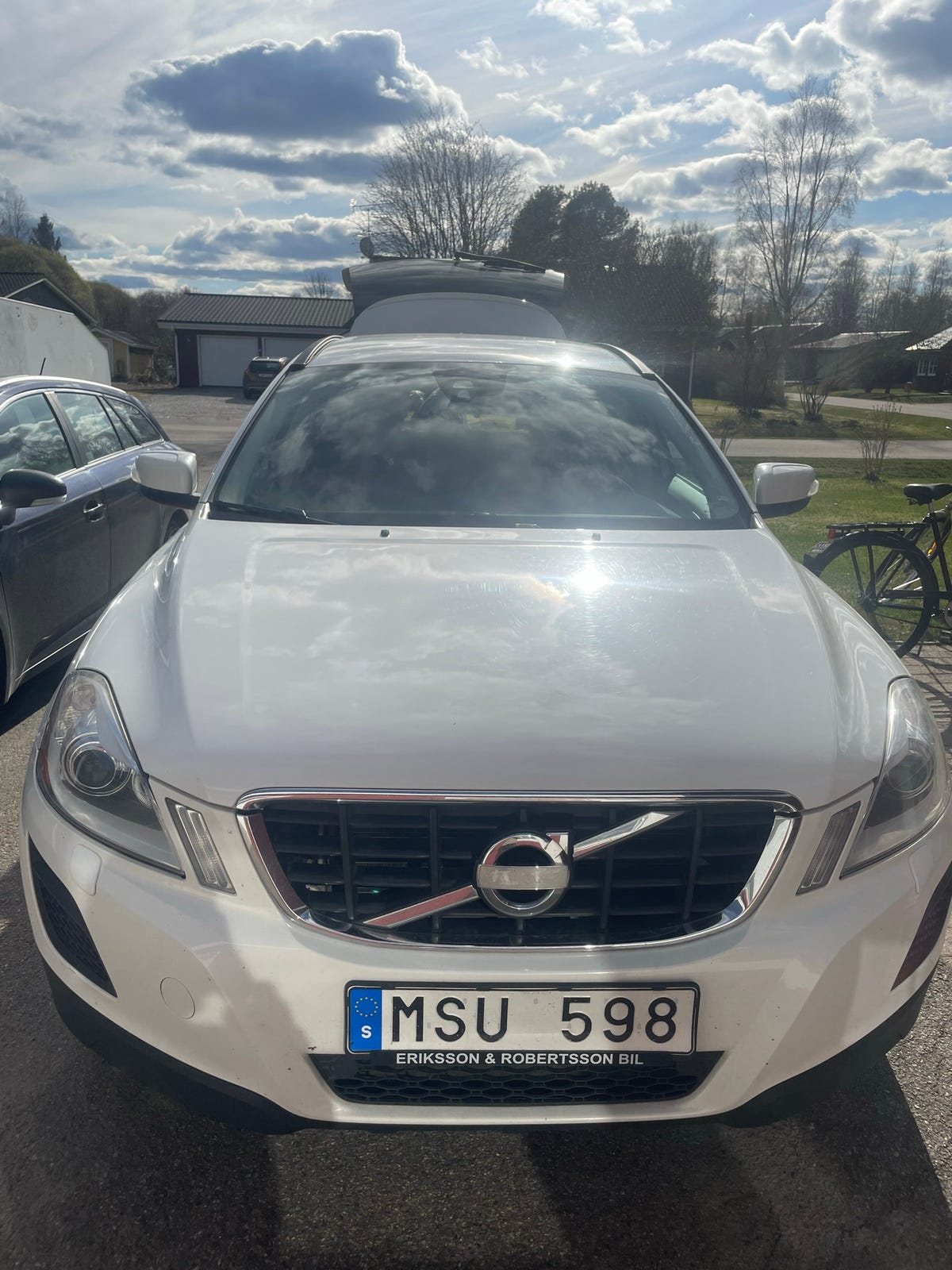 Volvo XC60 2012 – bild 1 av 3