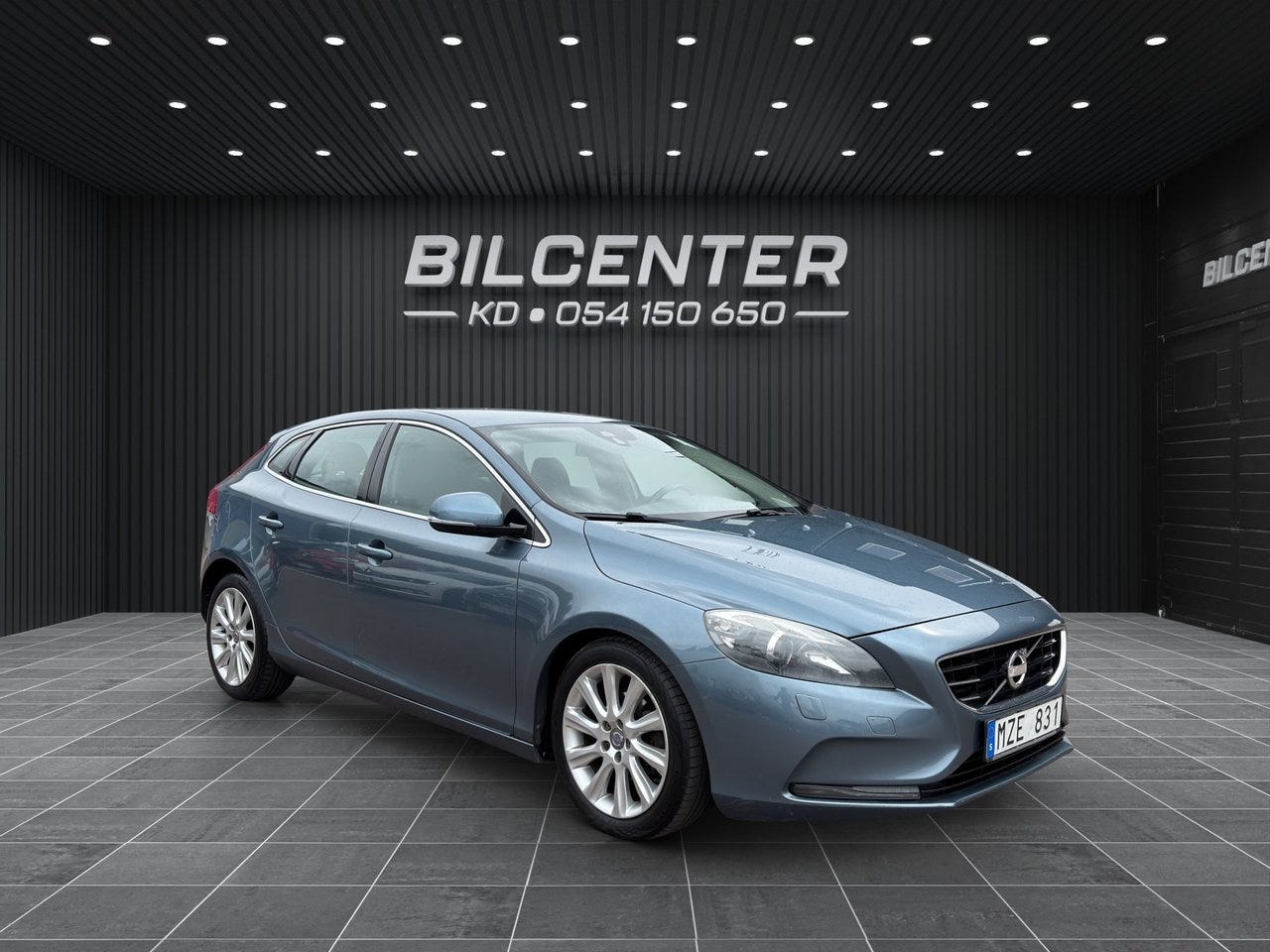Volvo V40 2013 – bild 1 av 22