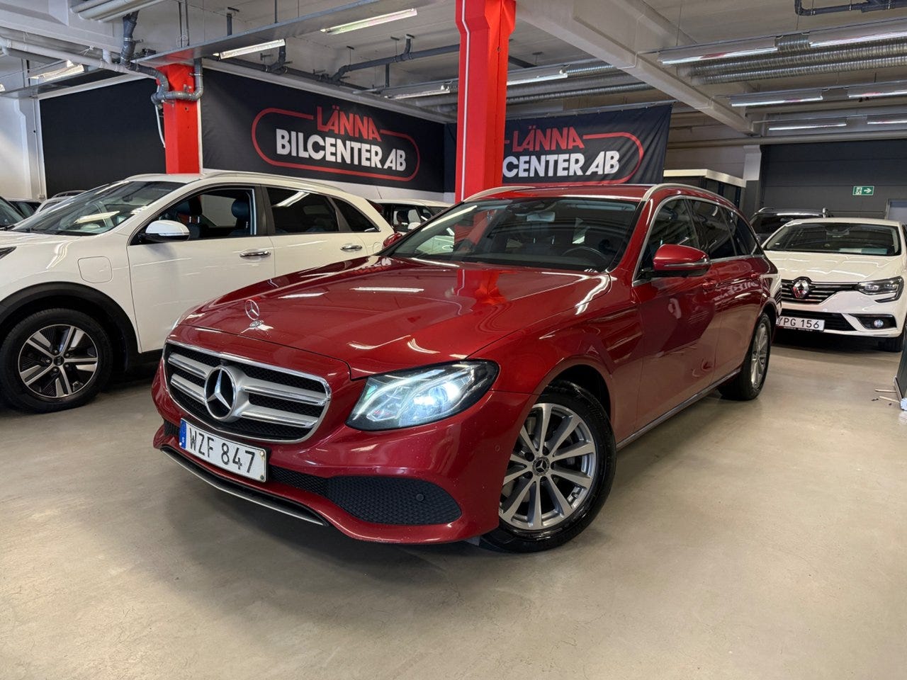 Mercedes-Benz E220 2018 – bild 1 av 24