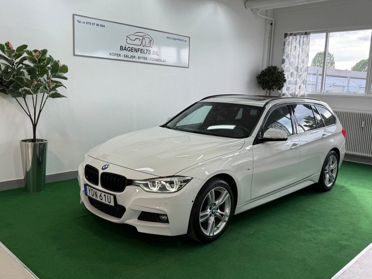 BMW 320d 2019 – bild 1 av 24