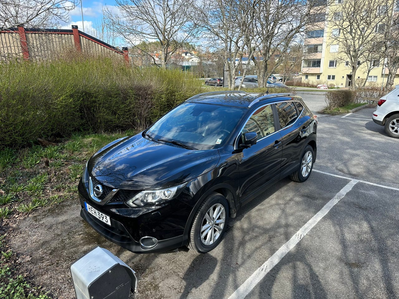 Nissan Qashqai 2014 – bild 1 av 9