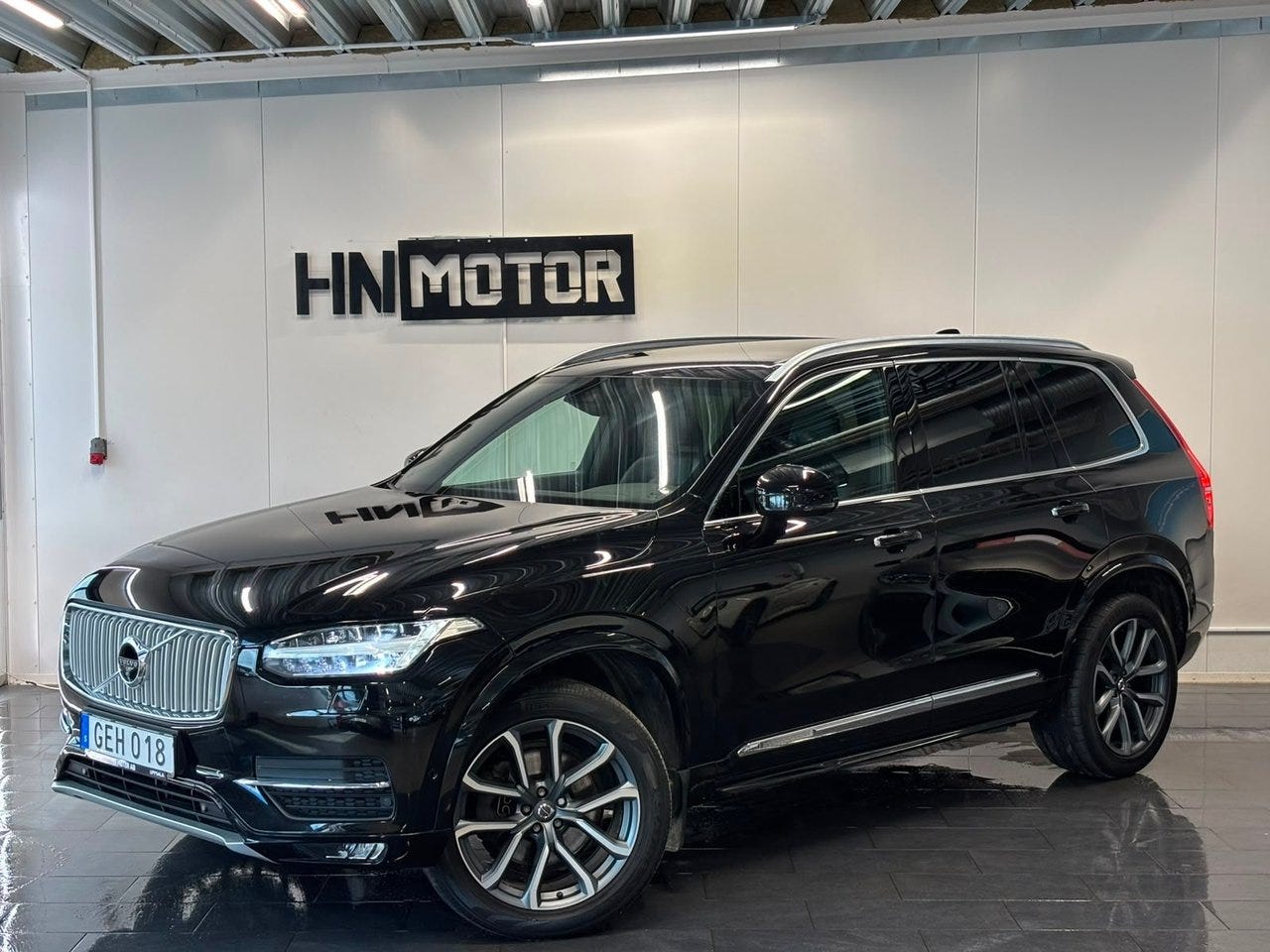 Volvo XC90 2017 – bild 1 av 24