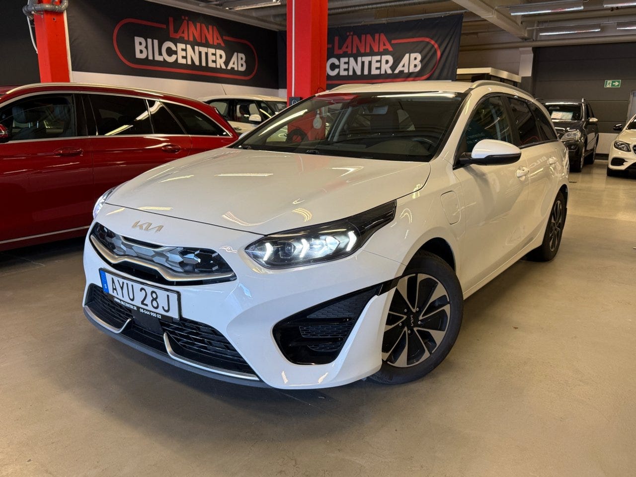 Kia Ceed 2024 – bild 1 av 12