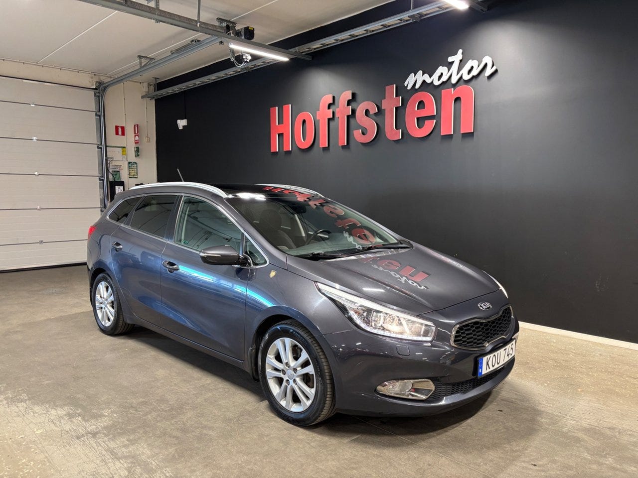 Kia Ceed 2015 – bild 1 av 19