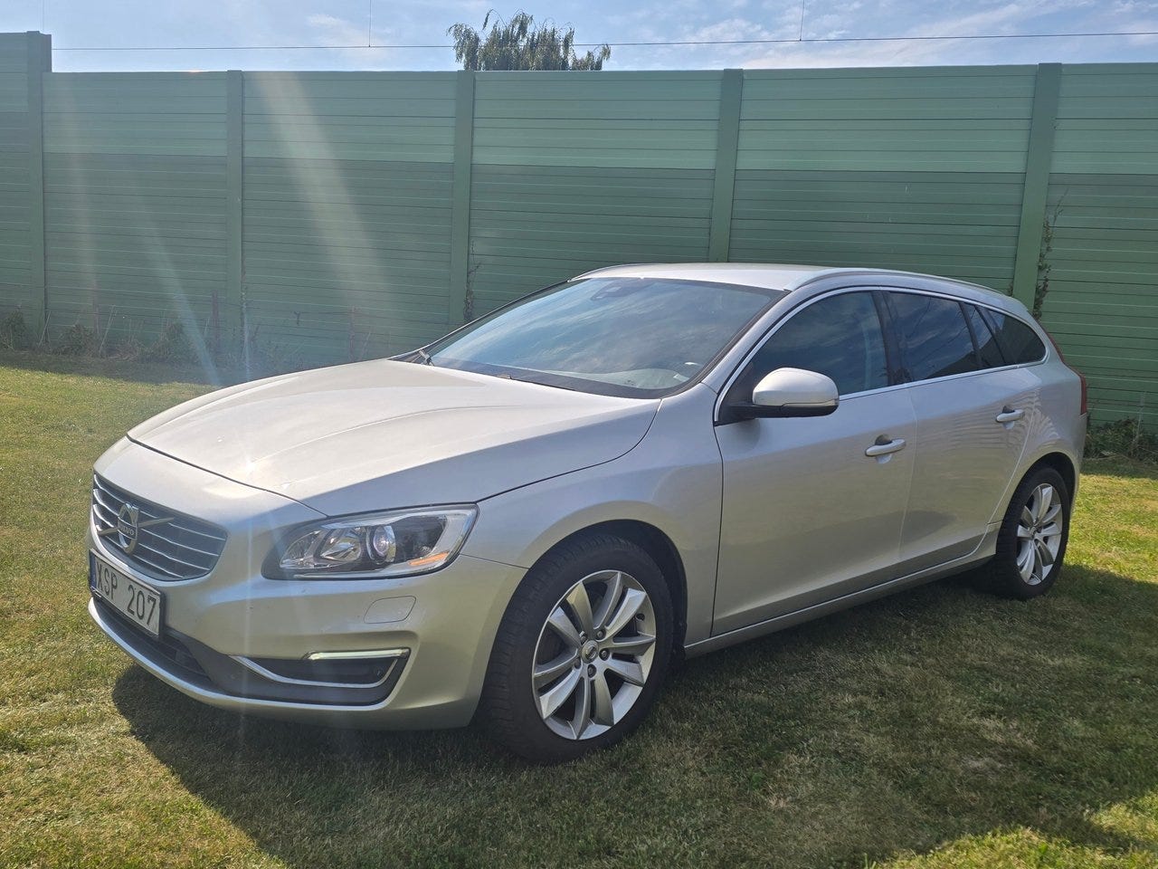 Volvo V60 2014 – bild 1 av 20