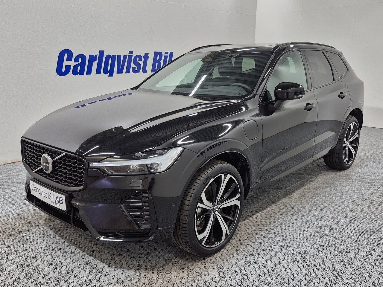 Volvo XC60 2025 – bild 1 av 13