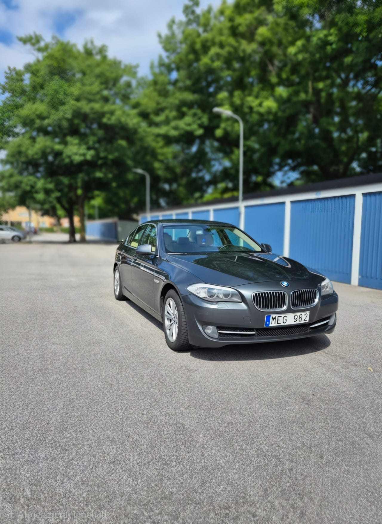 BMW 520d 2012 – bild 1 av 3