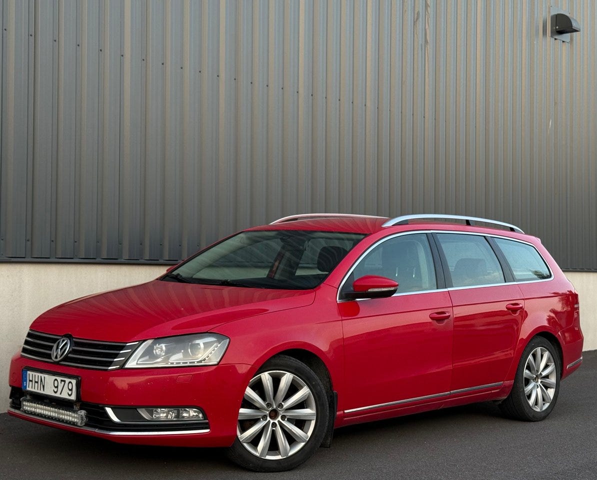 Volkswagen Passat 2013 – bild 1 av 12