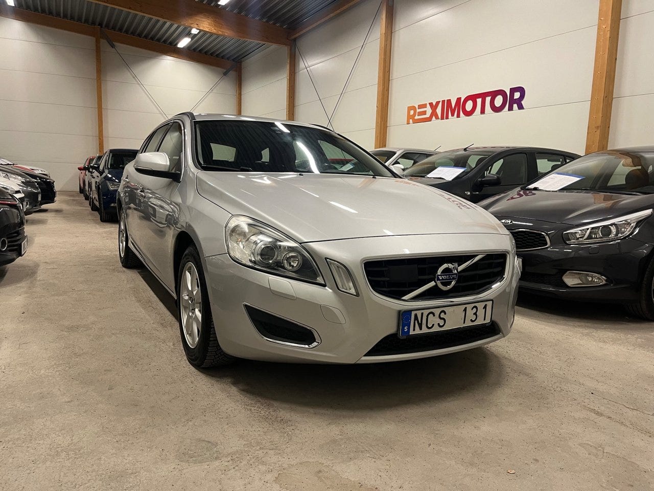 Volvo V60 2013 – bild 1 av 12