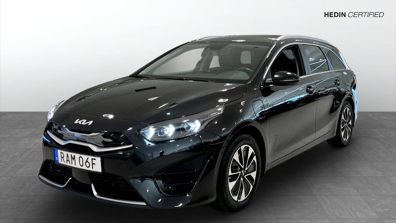 Kia Ceed 2023 – bild 1 av 15