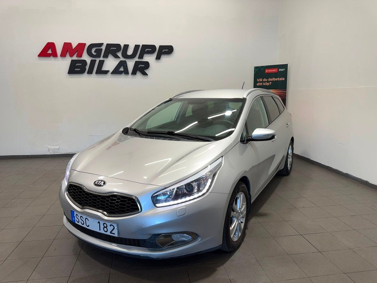 Kia Ceed 2014 – bild 1 av 17