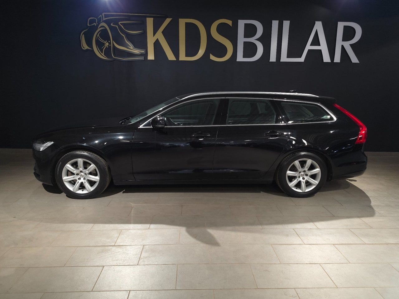 Volvo V90 2017 – bild 1 av 13