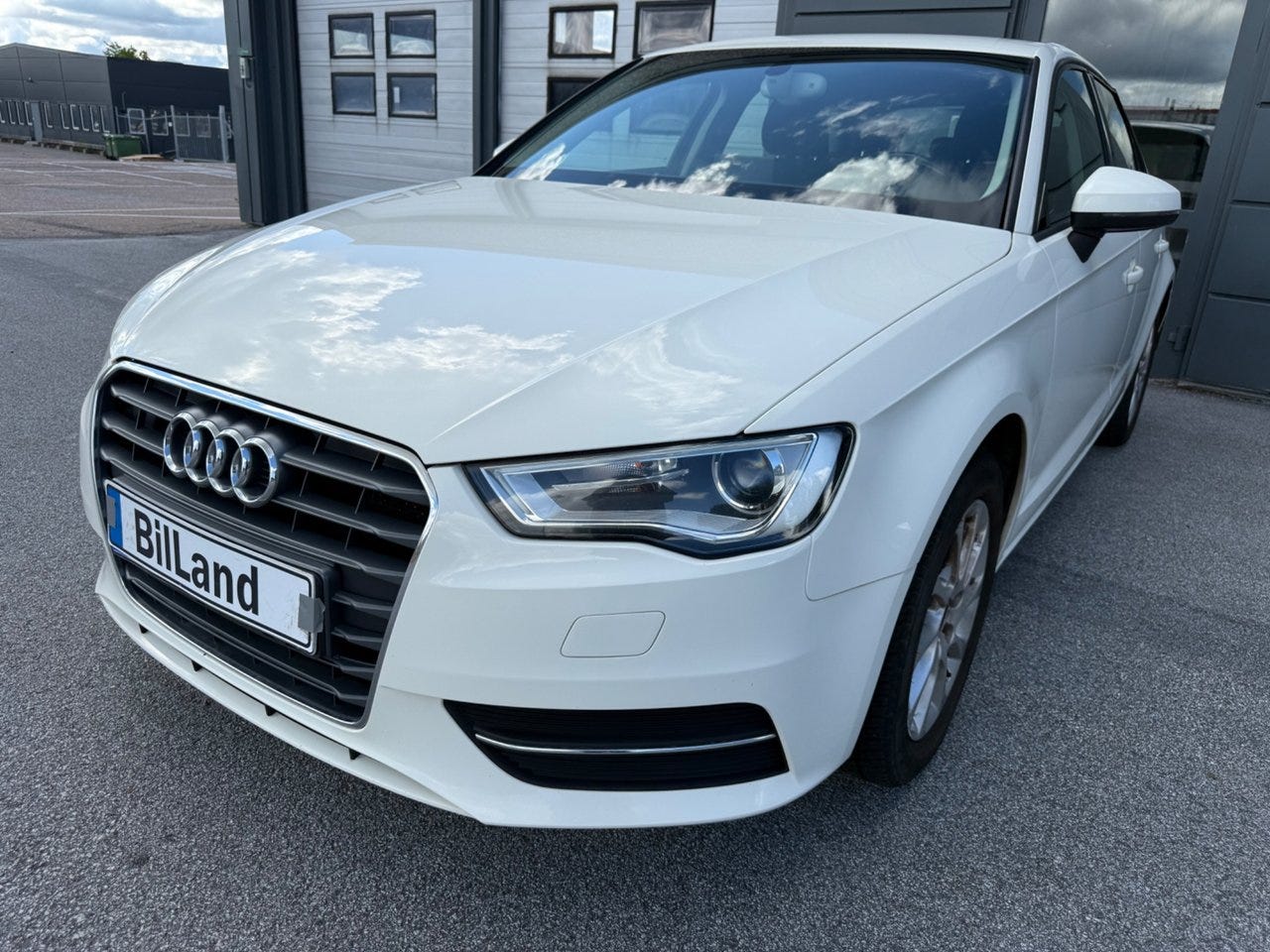 Audi A3 2013 – bild 1 av 12