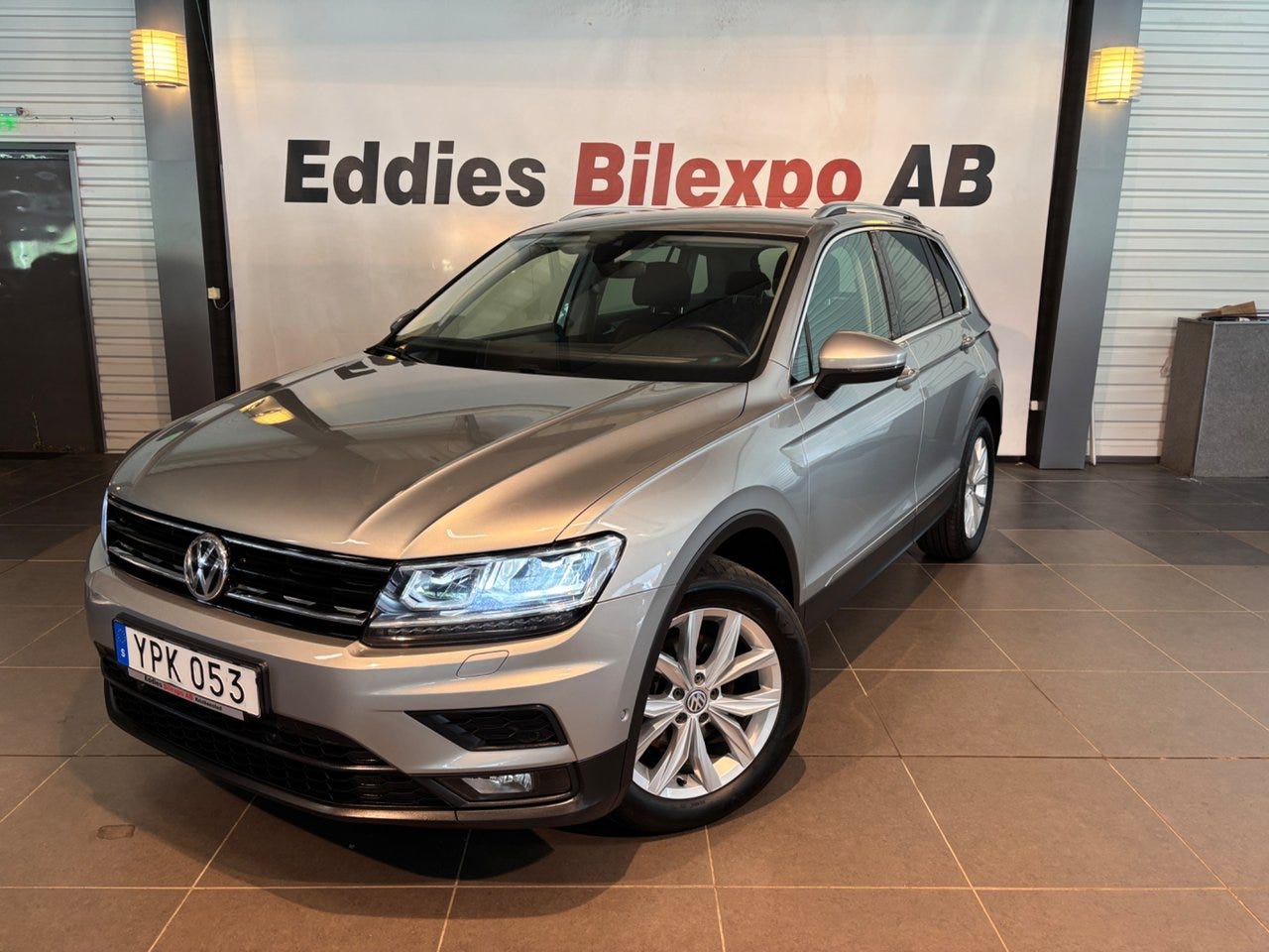 Volkswagen Tiguan 2018 – bild 1 av 12