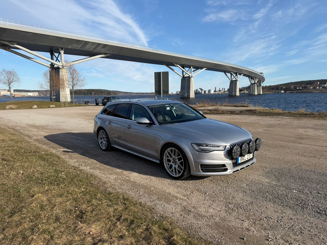 Audi A6 allroad 2017 – bild 1 av 9