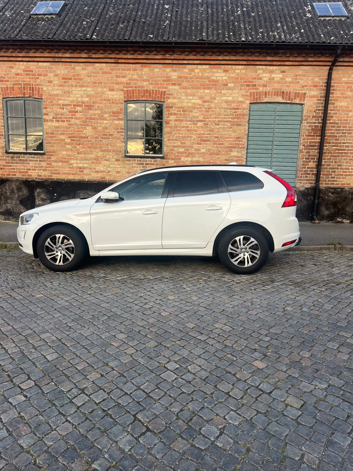 Volvo XC60 2015 – bild 1 av 5
