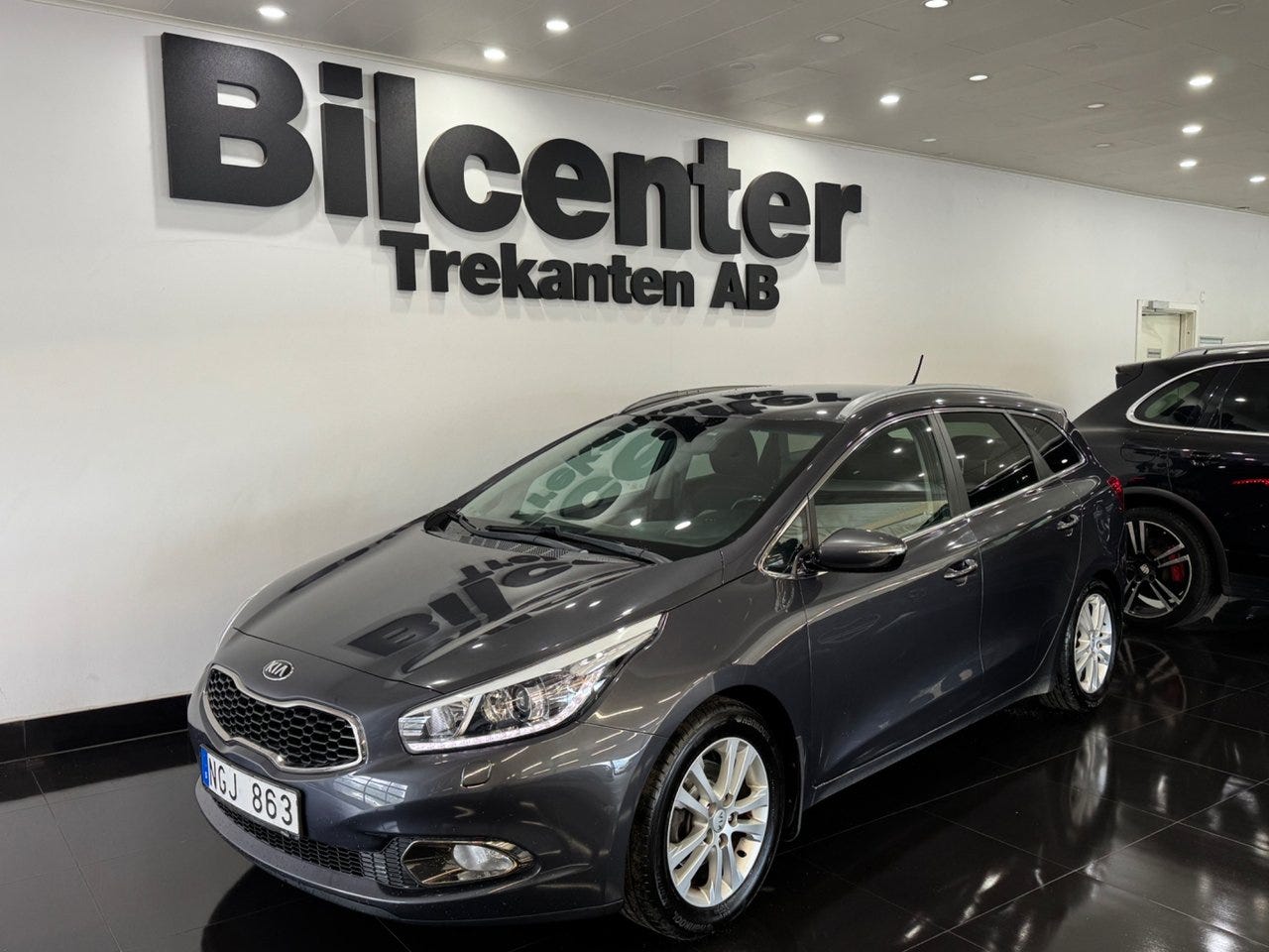 Kia Ceed 2013 – bild 1 av 12
