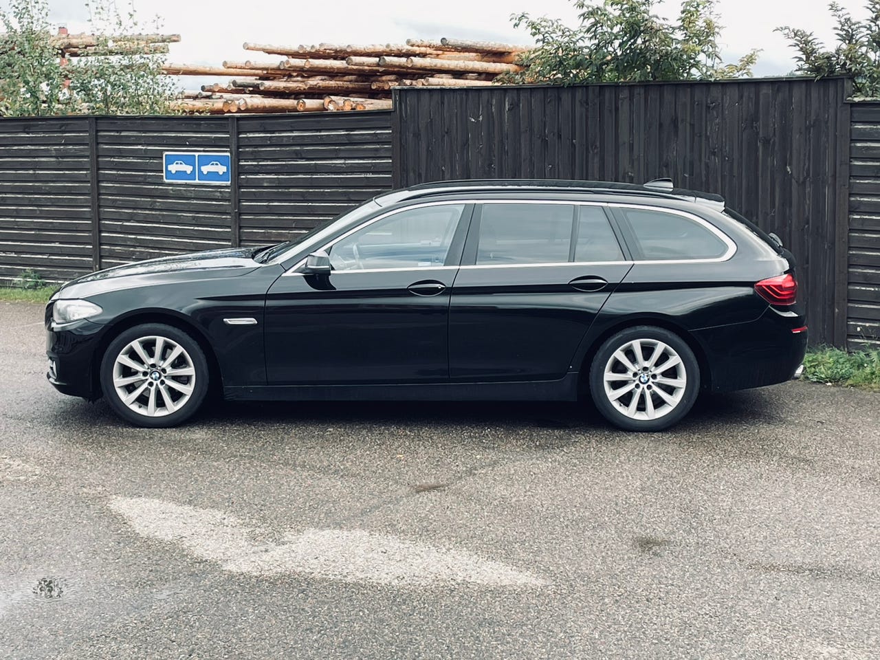 BMW 520d 2016 – bild 1 av 20