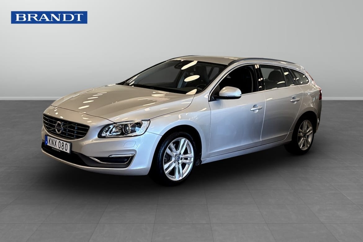 Volvo V60 2015 – bild 1 av 9