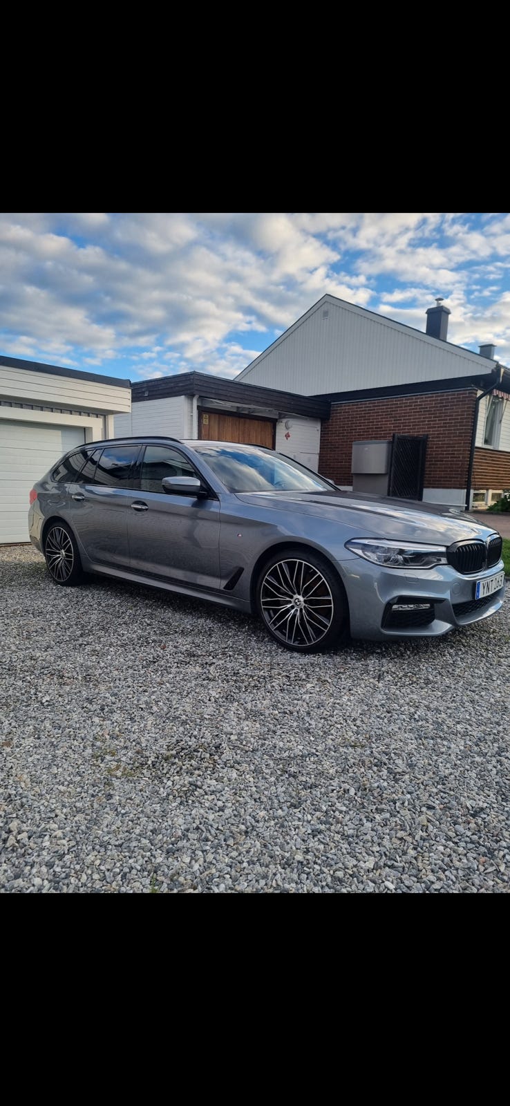 BMW 520d 2018 – bild 1 av 10