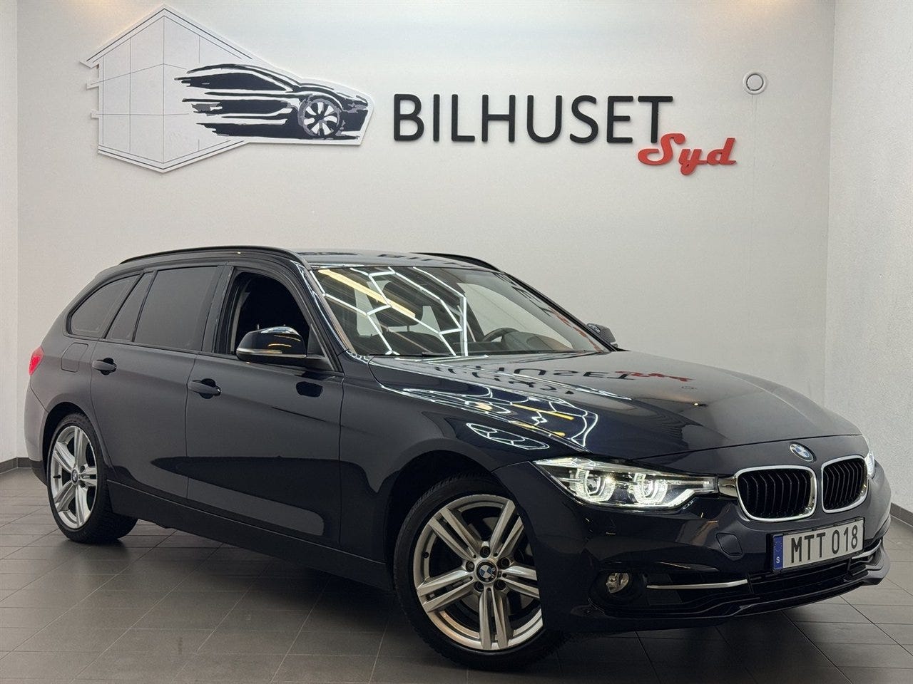BMW 330d 2016 – bild 1 av 21